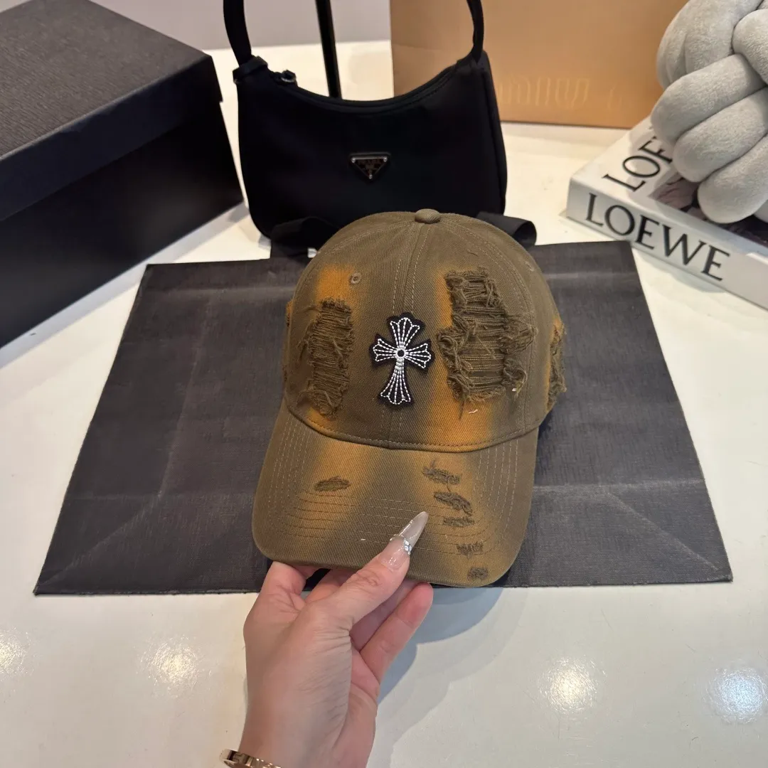 P56 Crow Heart Baseball Cap, holed retro peaked cap, head circumference 57.cm